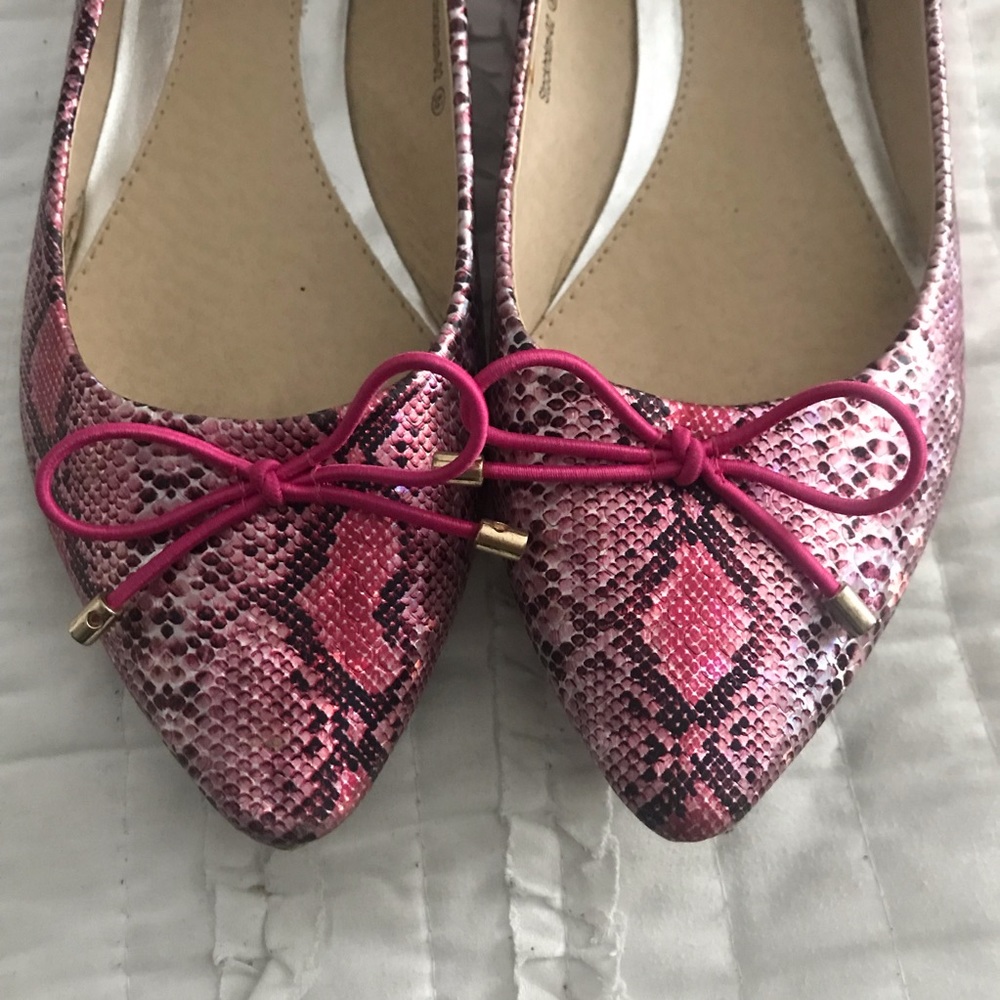 Pink Snake 🐍 print shoes
